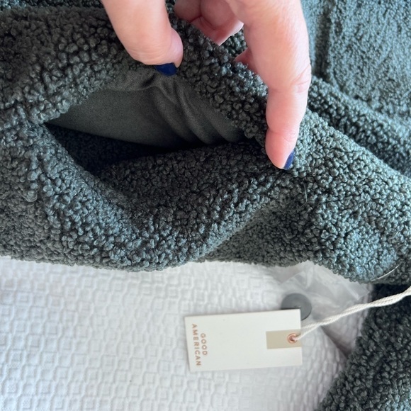 Good American Cozy Contour Faux Shearling Jacket NWT - Picture 11 of 16